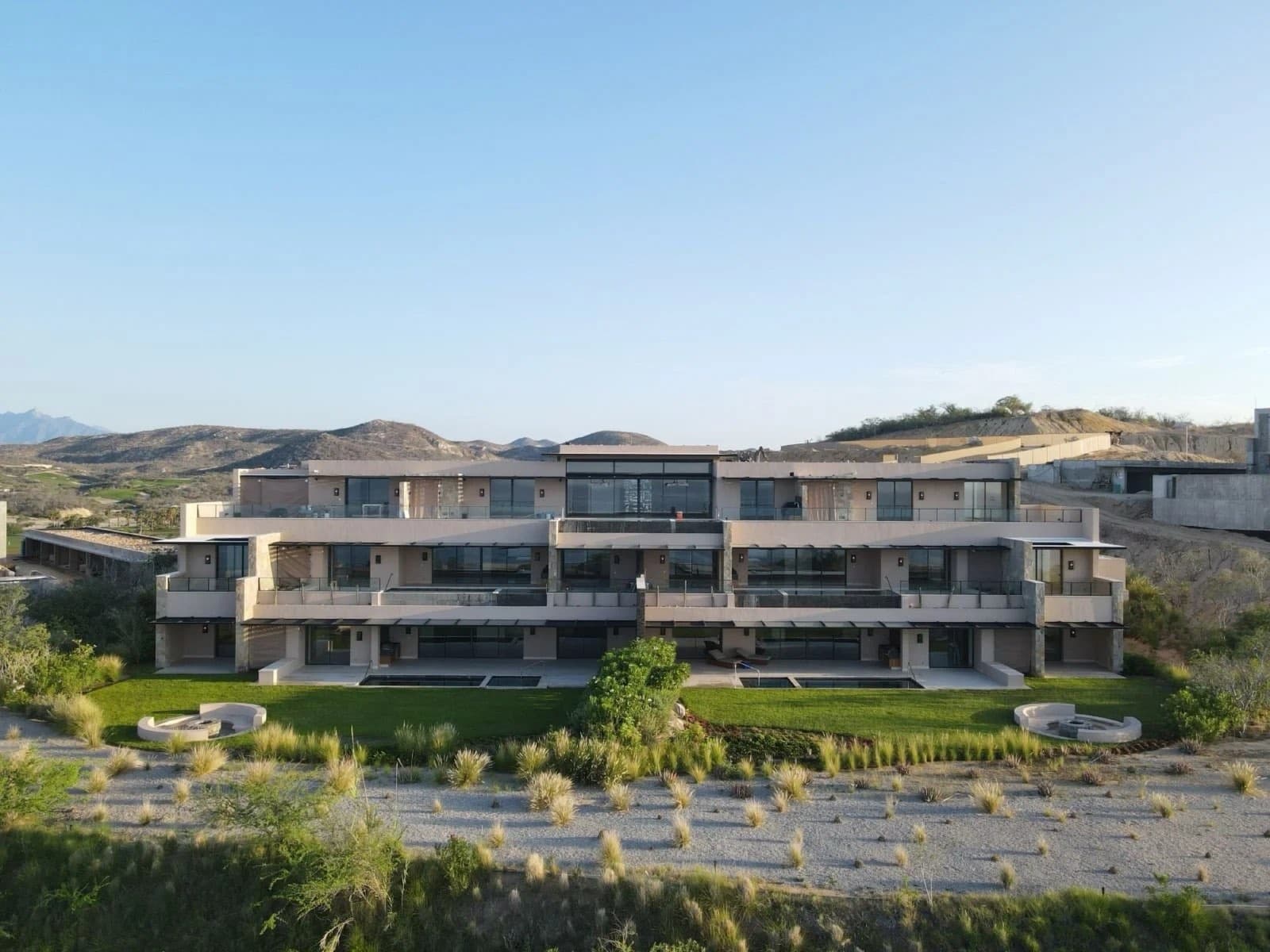 Modern residences in the East Enclave at Puerto Los Cabos