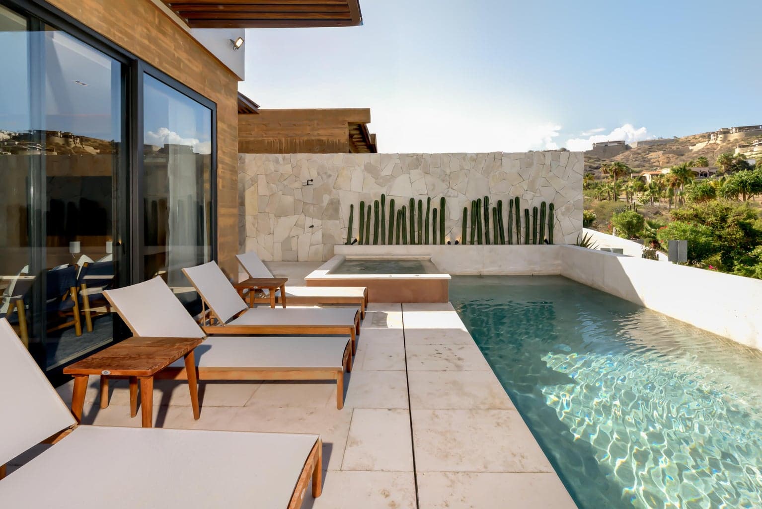 Casa Hyde — view 2