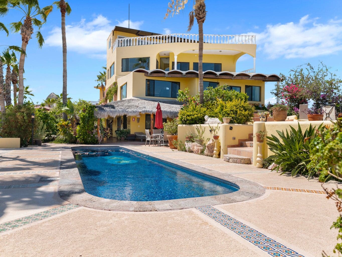 Chileno Hilltop Retreat — view 3