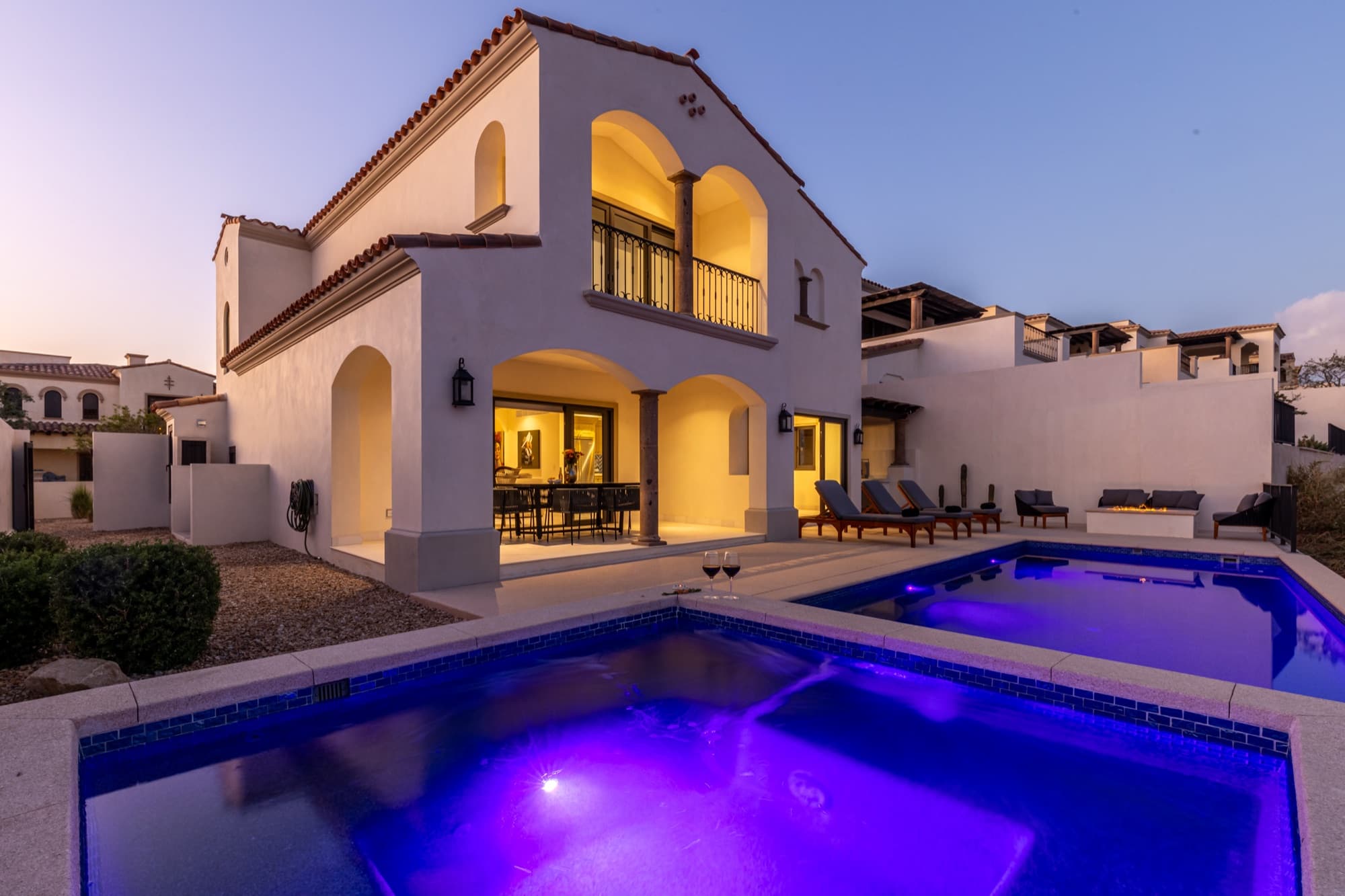 Villa 10 — view 2